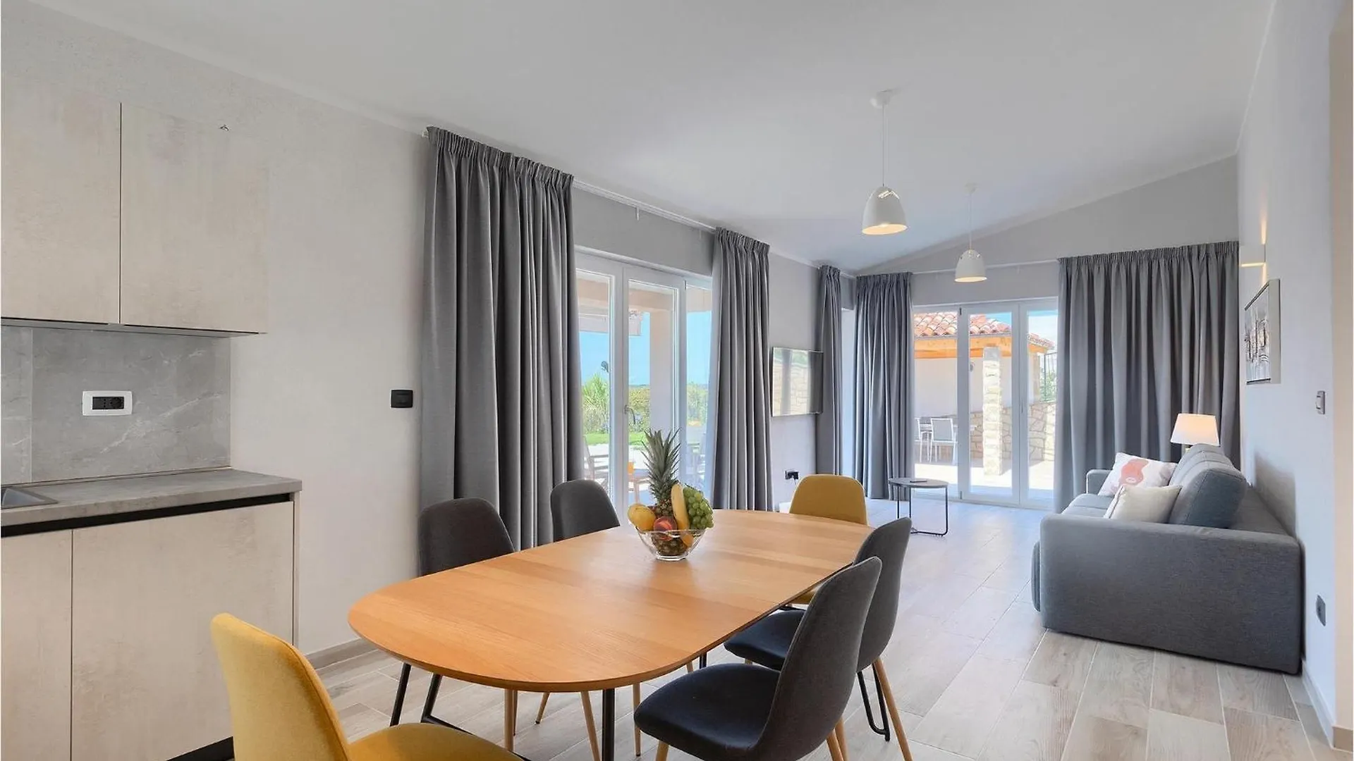 Holiday home Villa Bay View Diminici